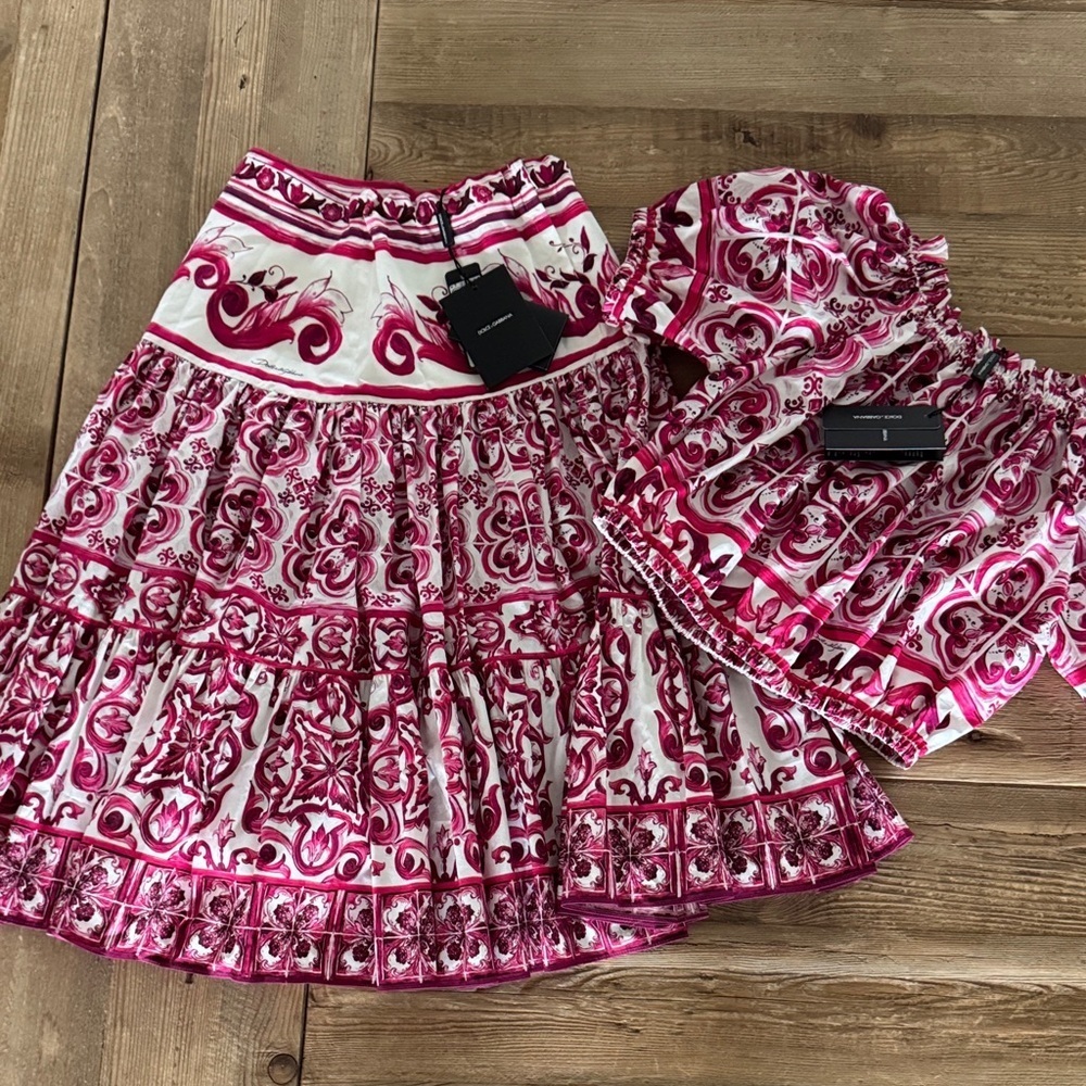 Dolce & Gabbana Kids Set in Fuchsia and White
